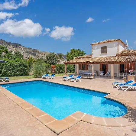 Villa Near Centre Of Pollença